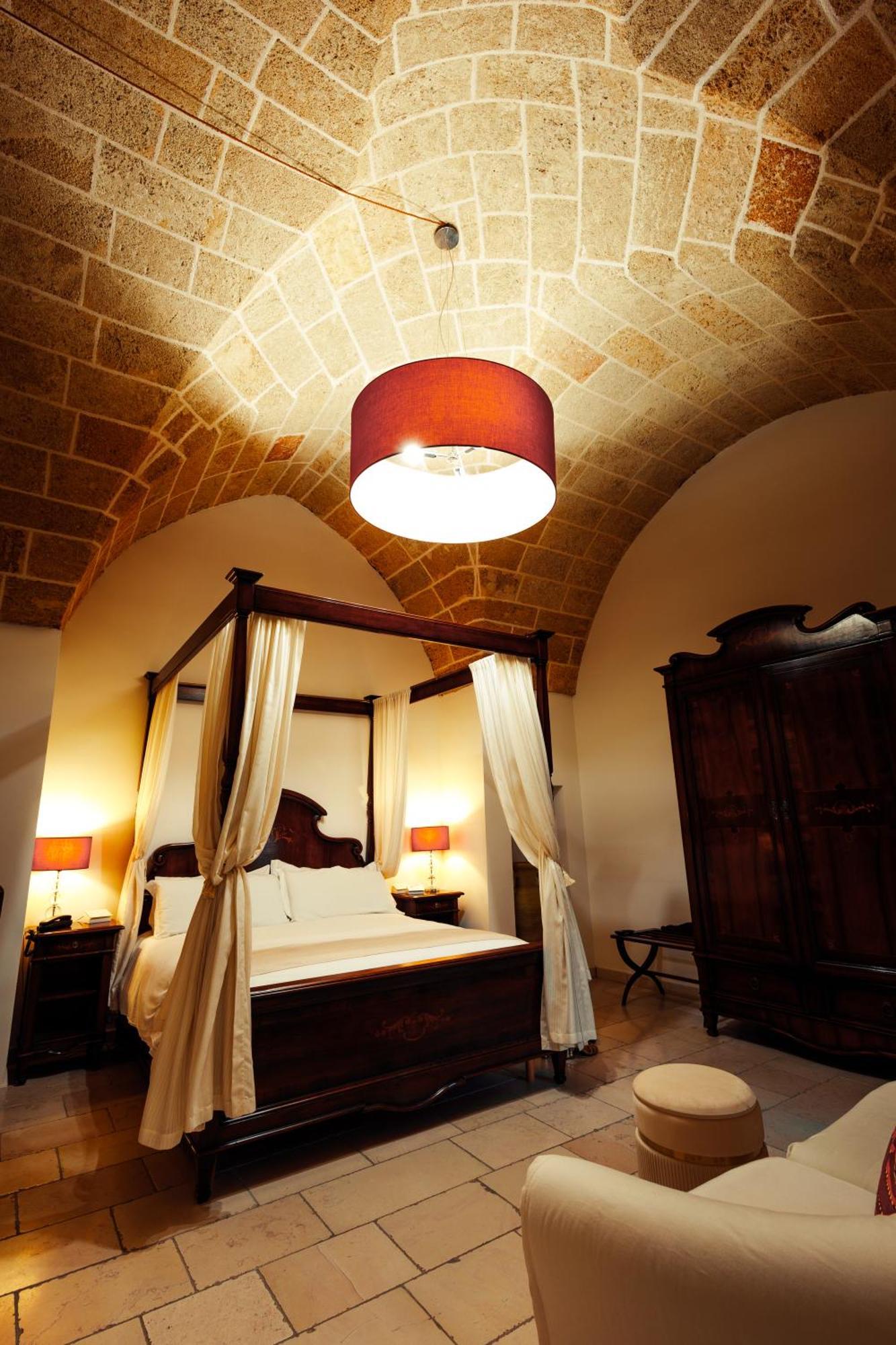 Vico Regio Hotel Казарано Екстериор снимка