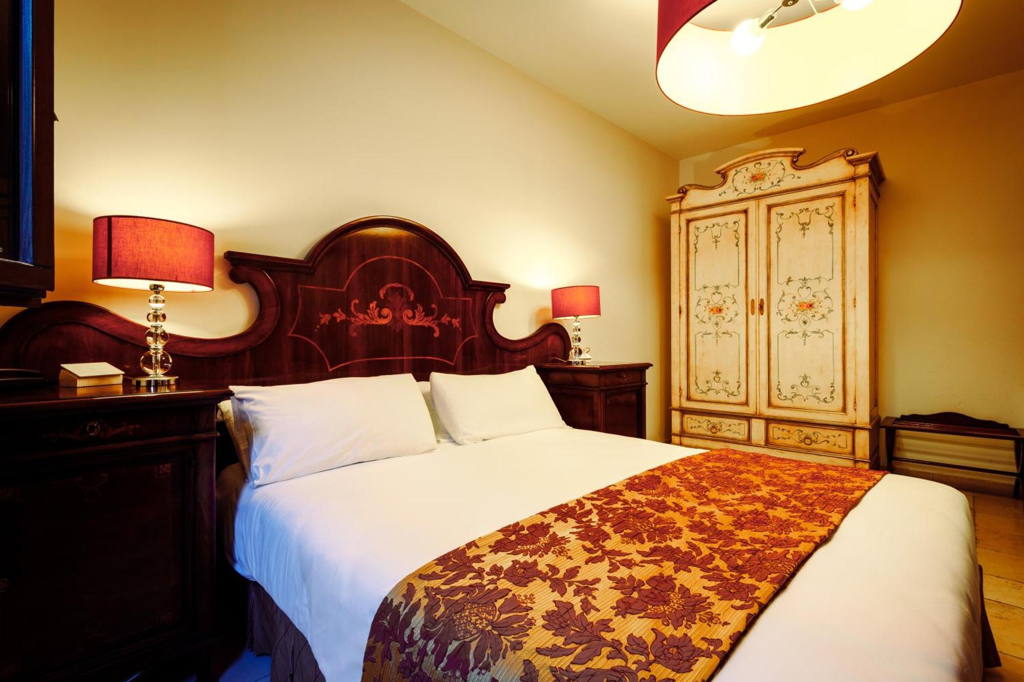 Vico Regio Hotel Казарано Екстериор снимка